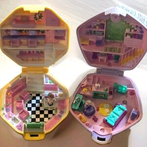 1990 Vintage Polly Pocket Polly's Hair Salon + BONUS Slumber Party - Bluebird
